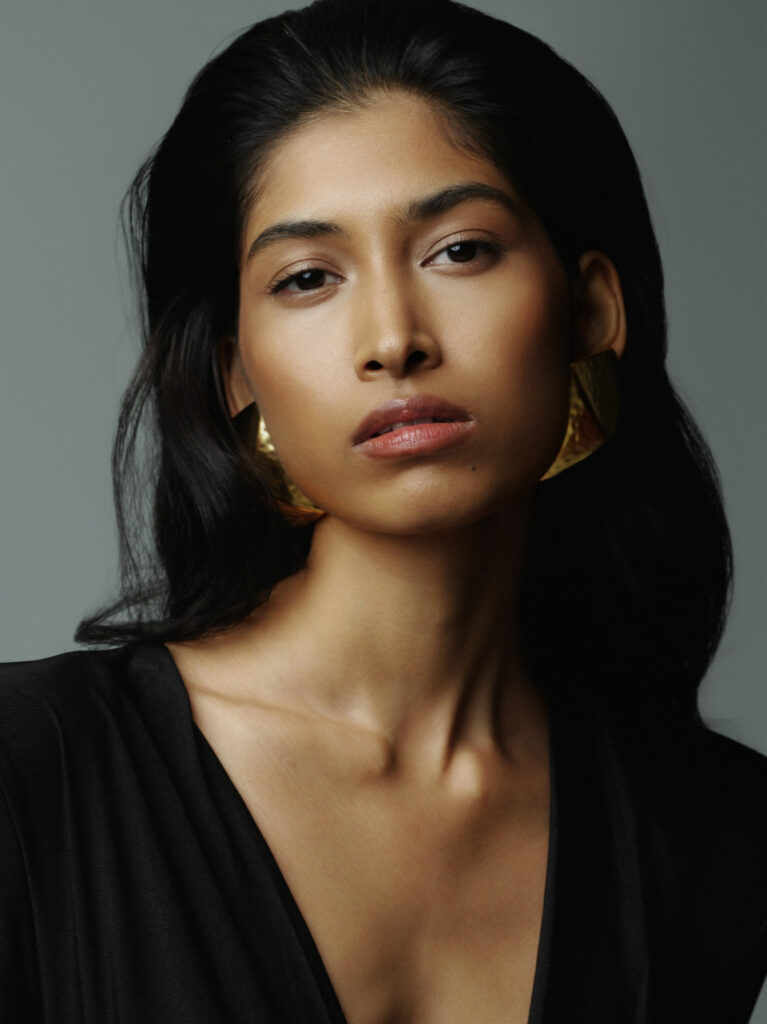 Arya Bendkhale model