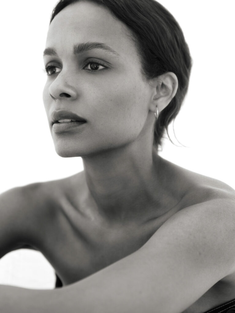 Frances Aaternir model