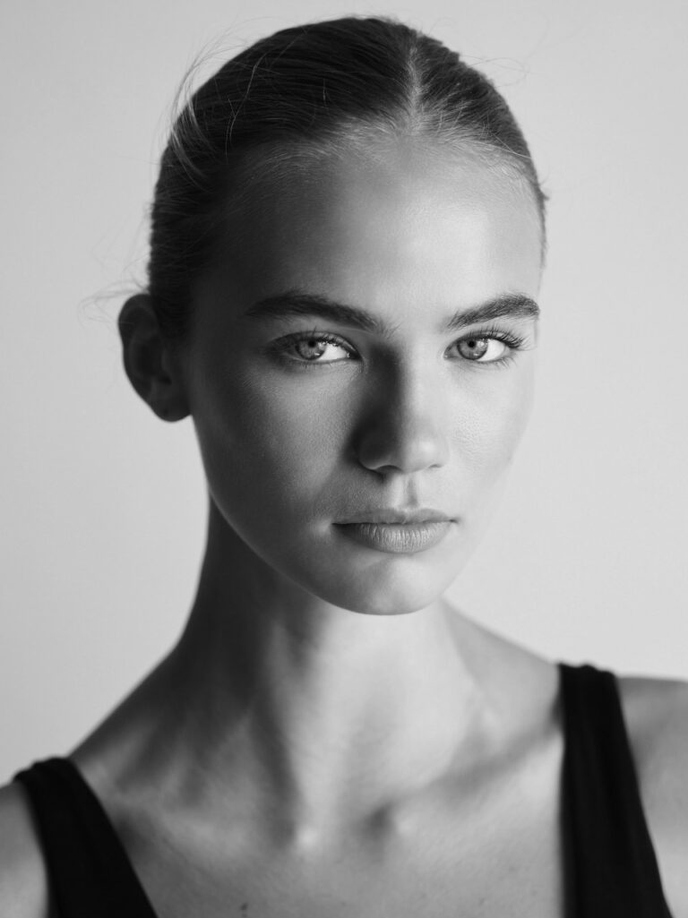 Isabelle Silvernail model