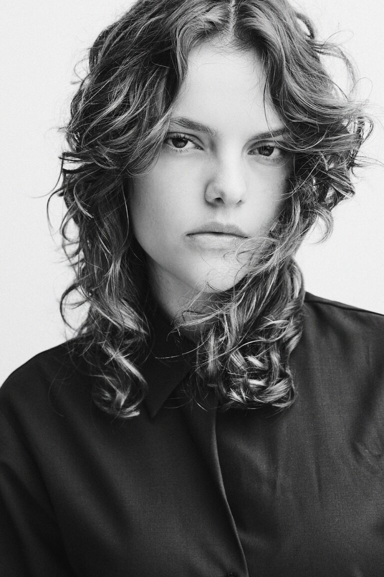 Amelie Sante model