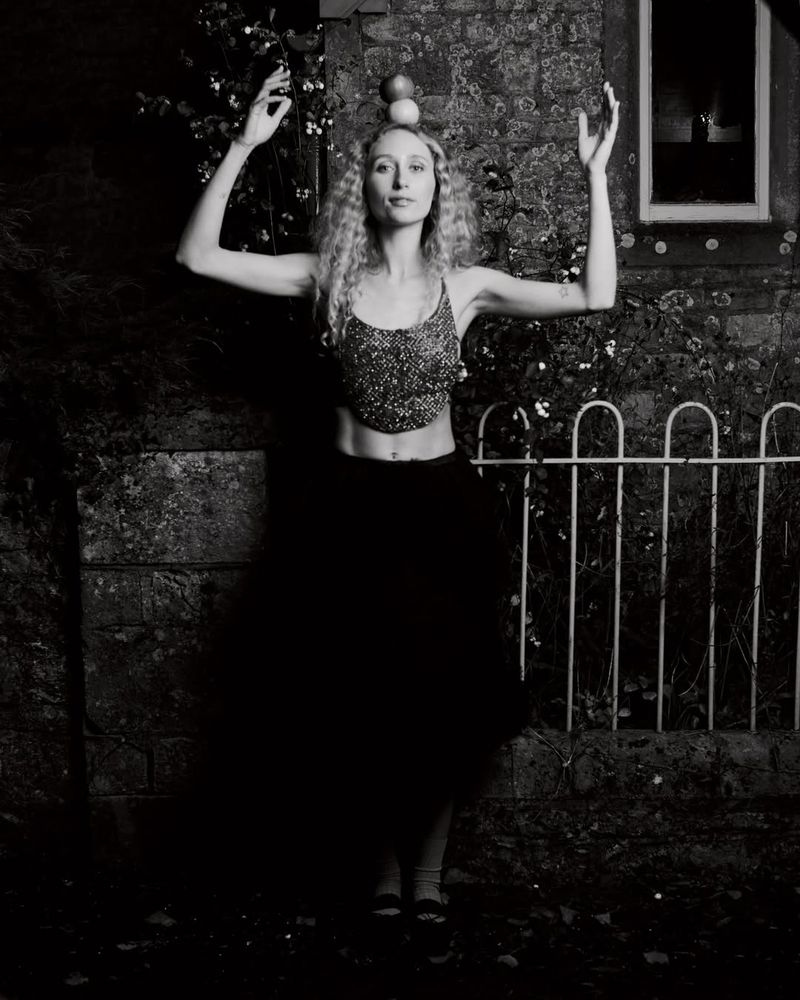 Elfie Reigate model