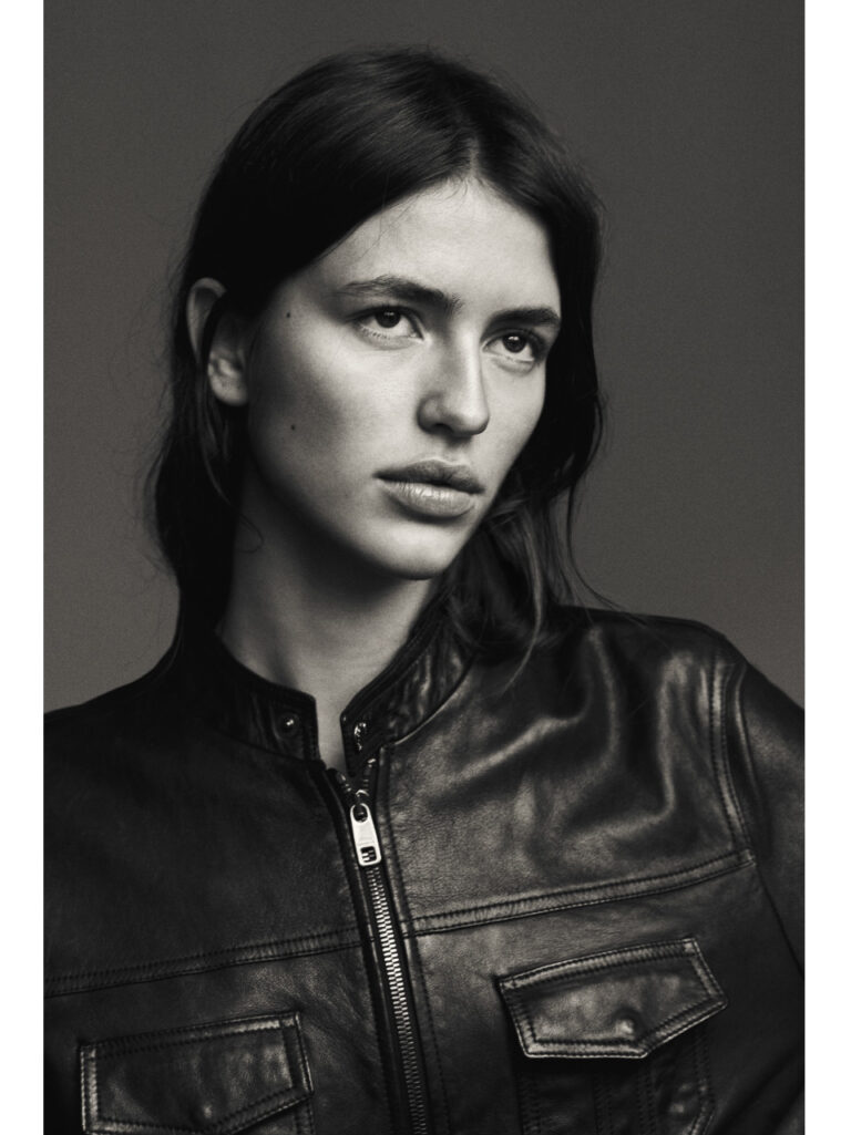 Adele Aldighieri model