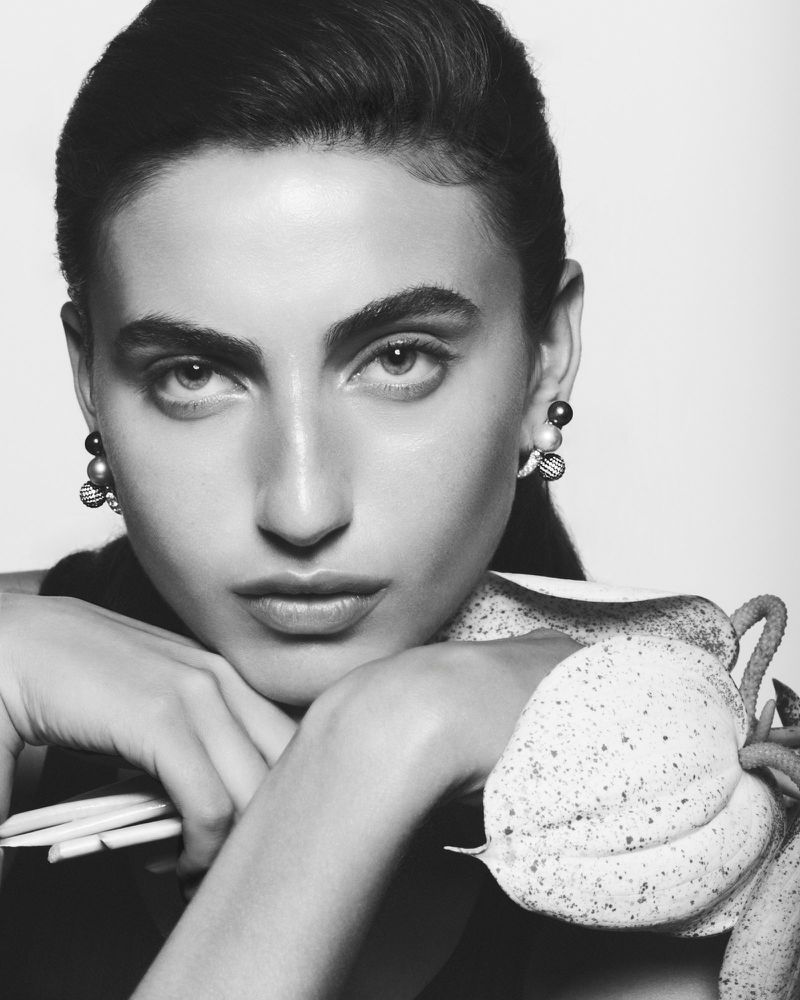 Paola Manes MODEL