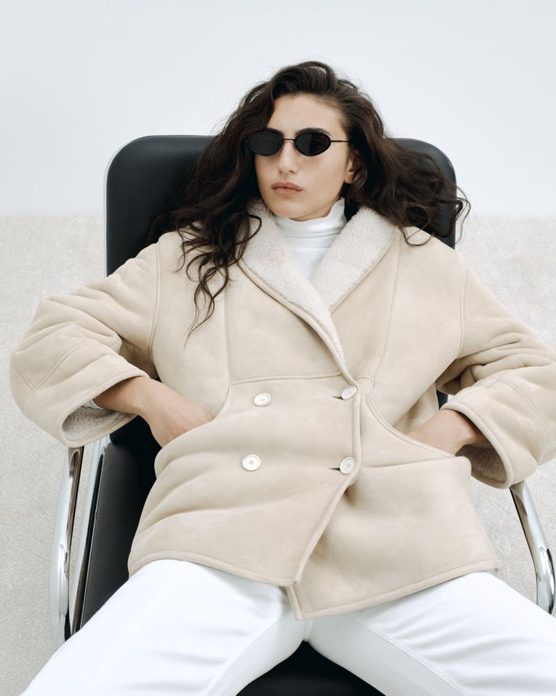 Paola Manes MODEL