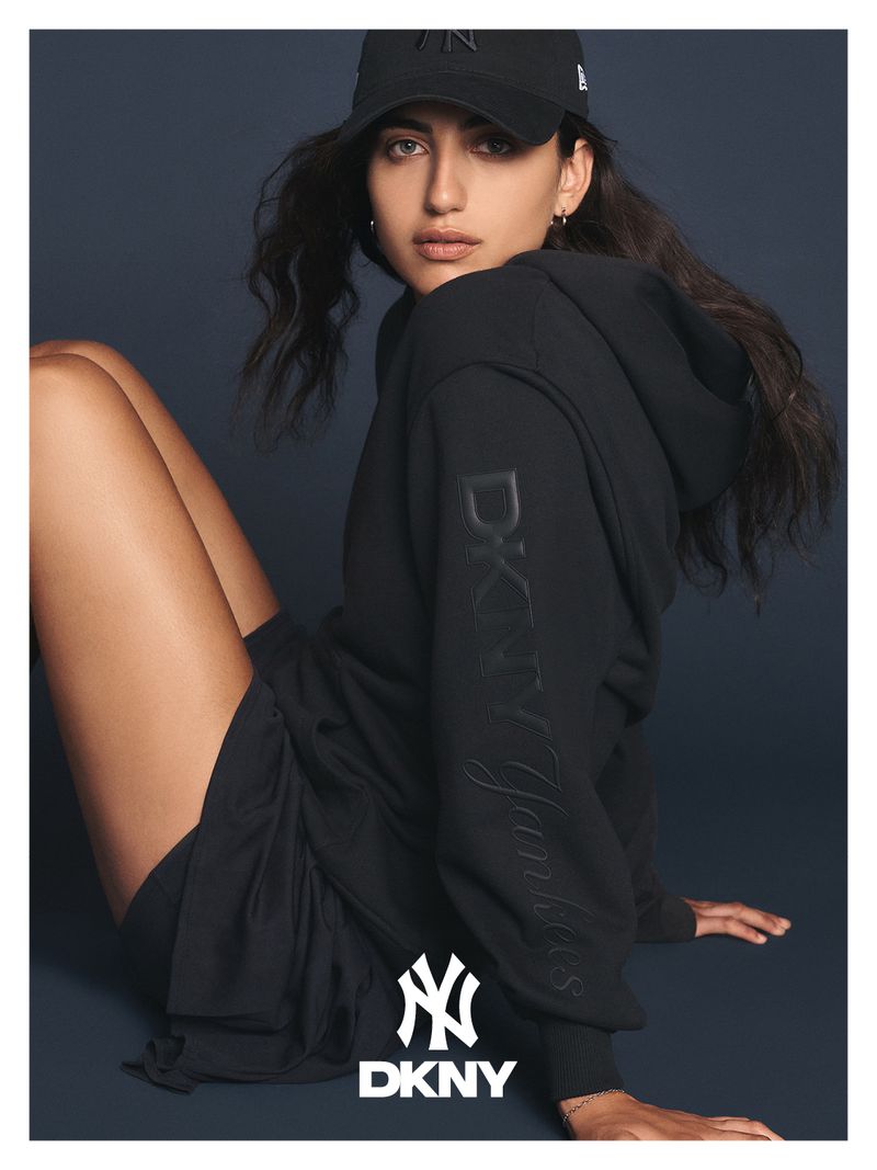 Paola Manes MODEL