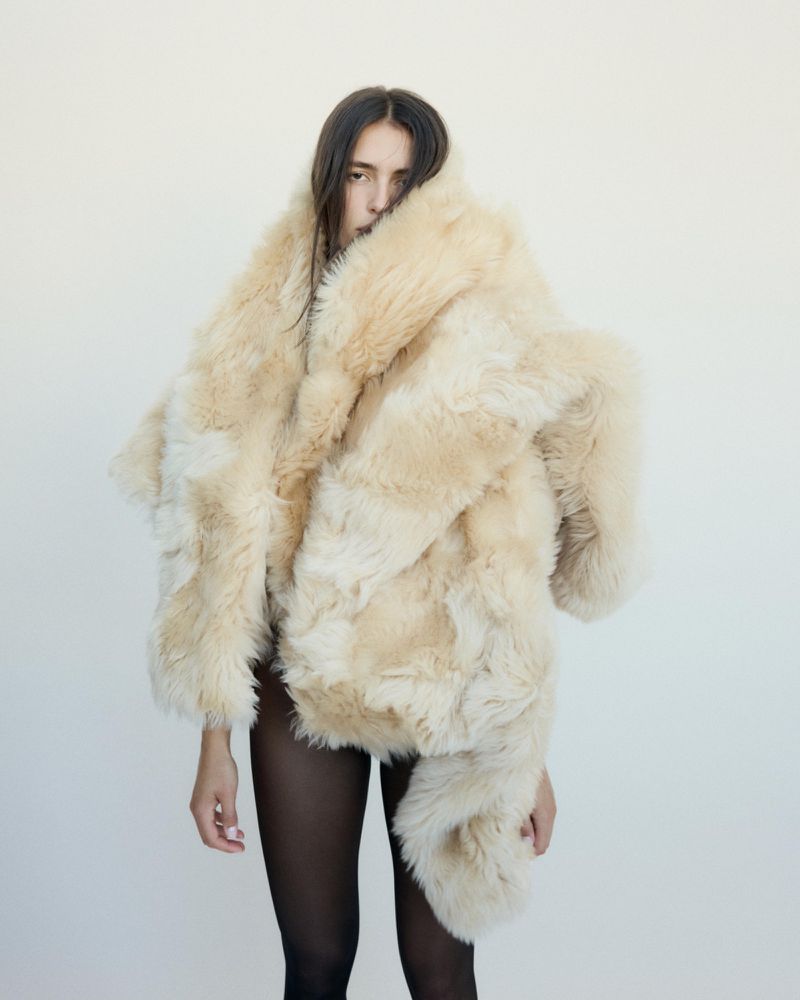 Adele Aldighieri MODEL