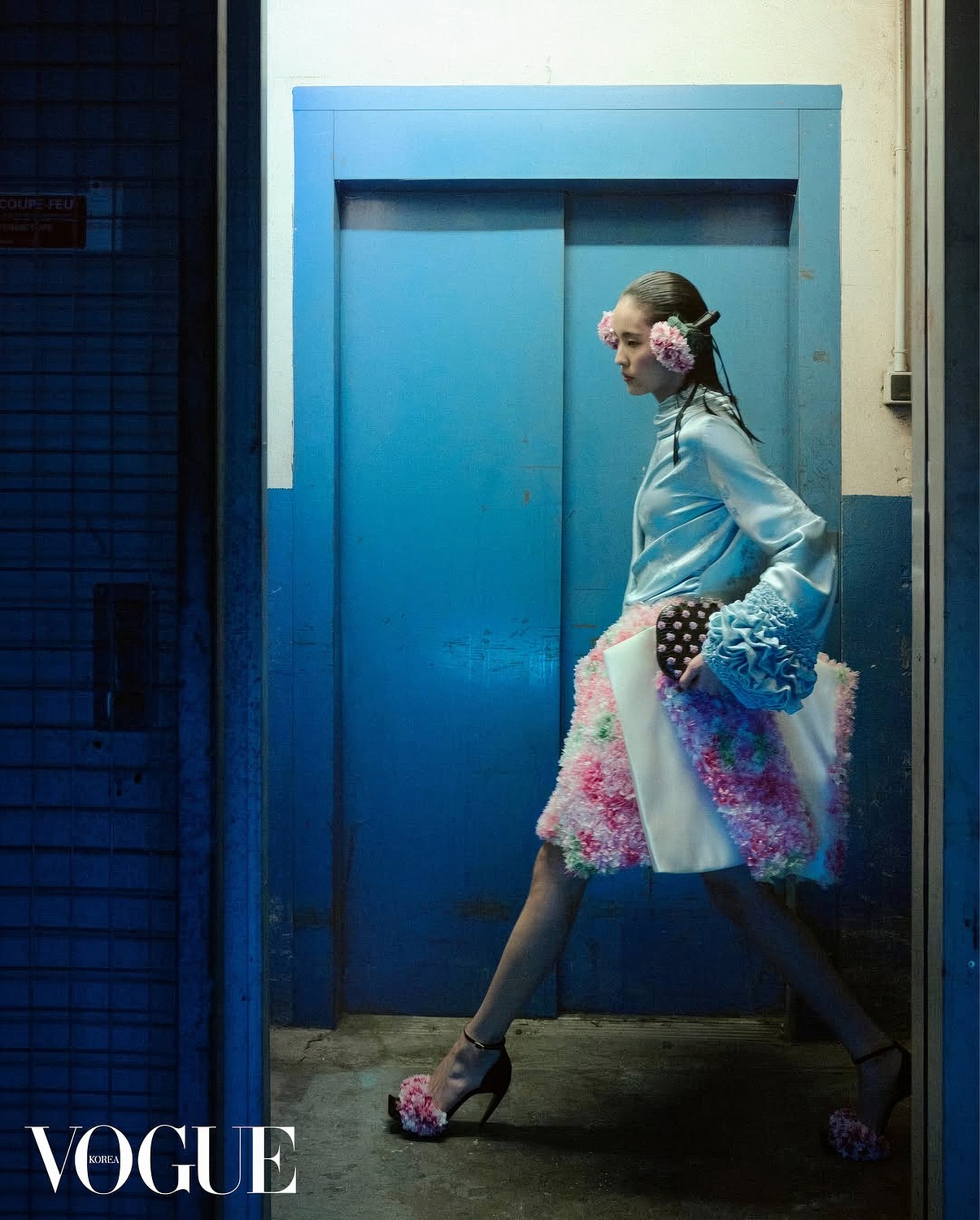 Song Ah MODEL
