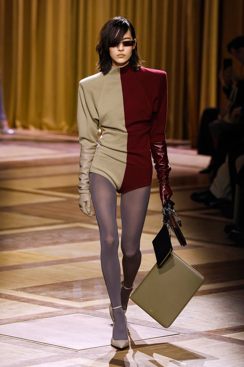 Song Ah MODEL