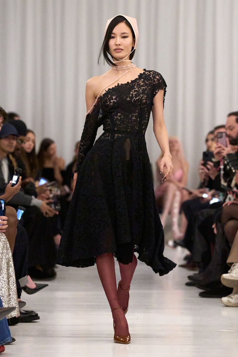 Hyunjoo Hwang MODEL