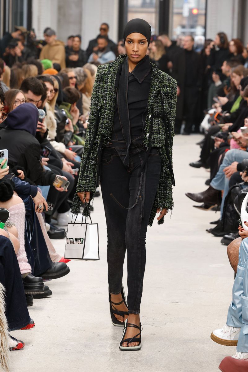 Ikram Abdi MODEL