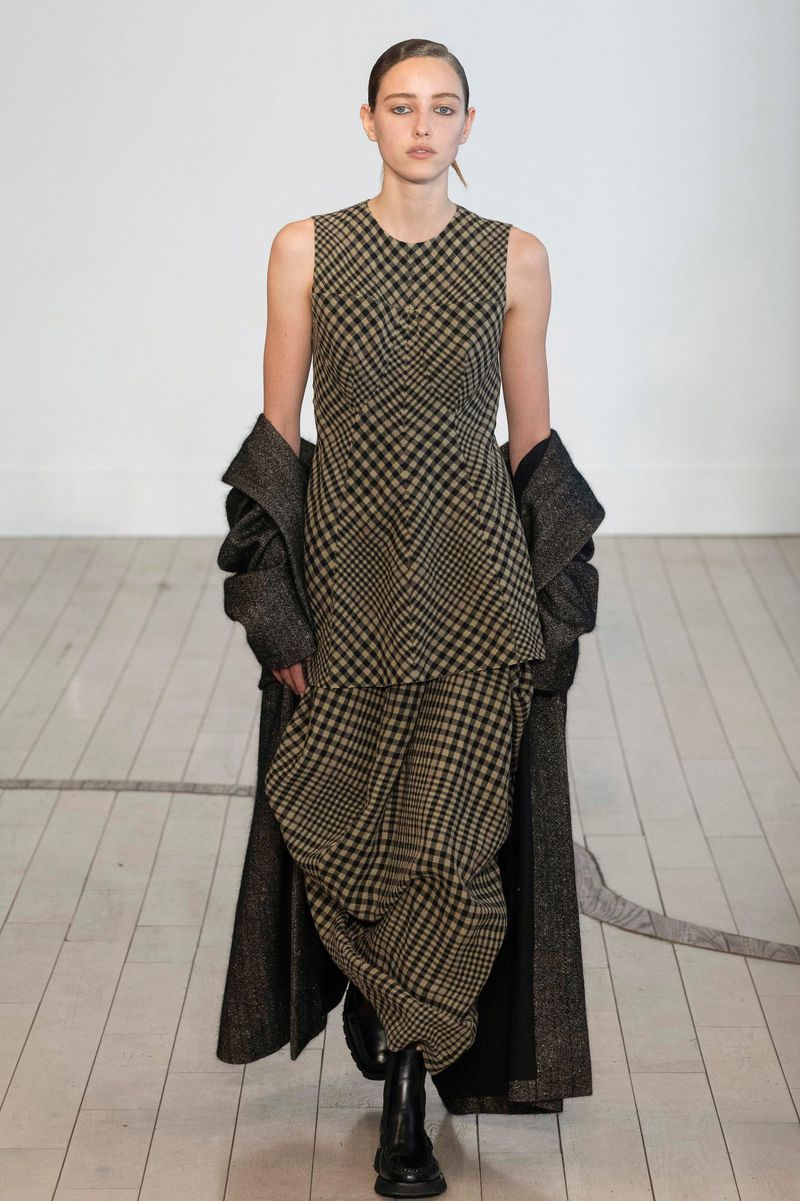 Louise Galan MODEL