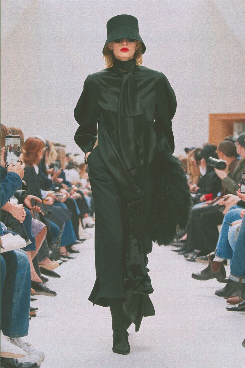 Karolina Spakowski MODEL