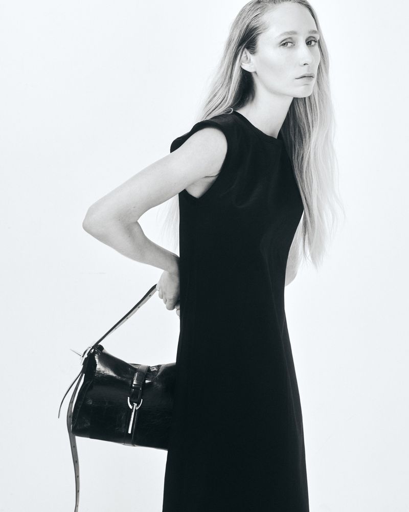 Elfie Reigate MODEL