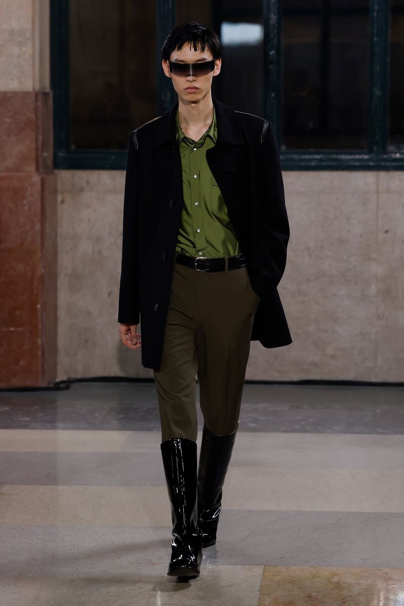 LV Yifan MODEL