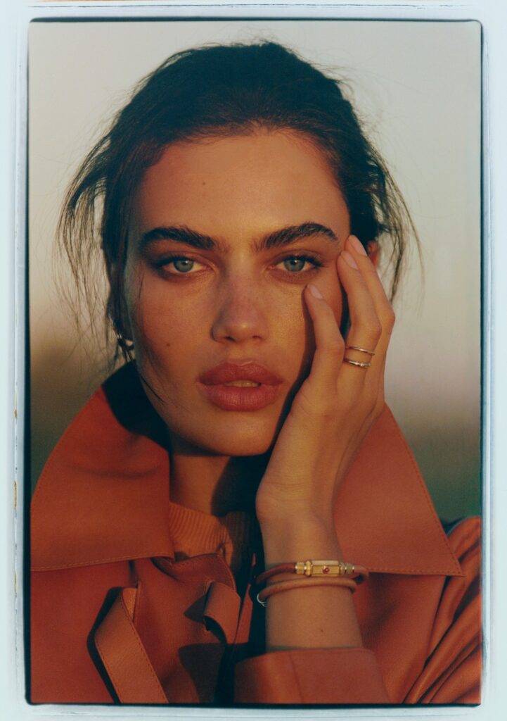 Model Hires - Newsfeed
